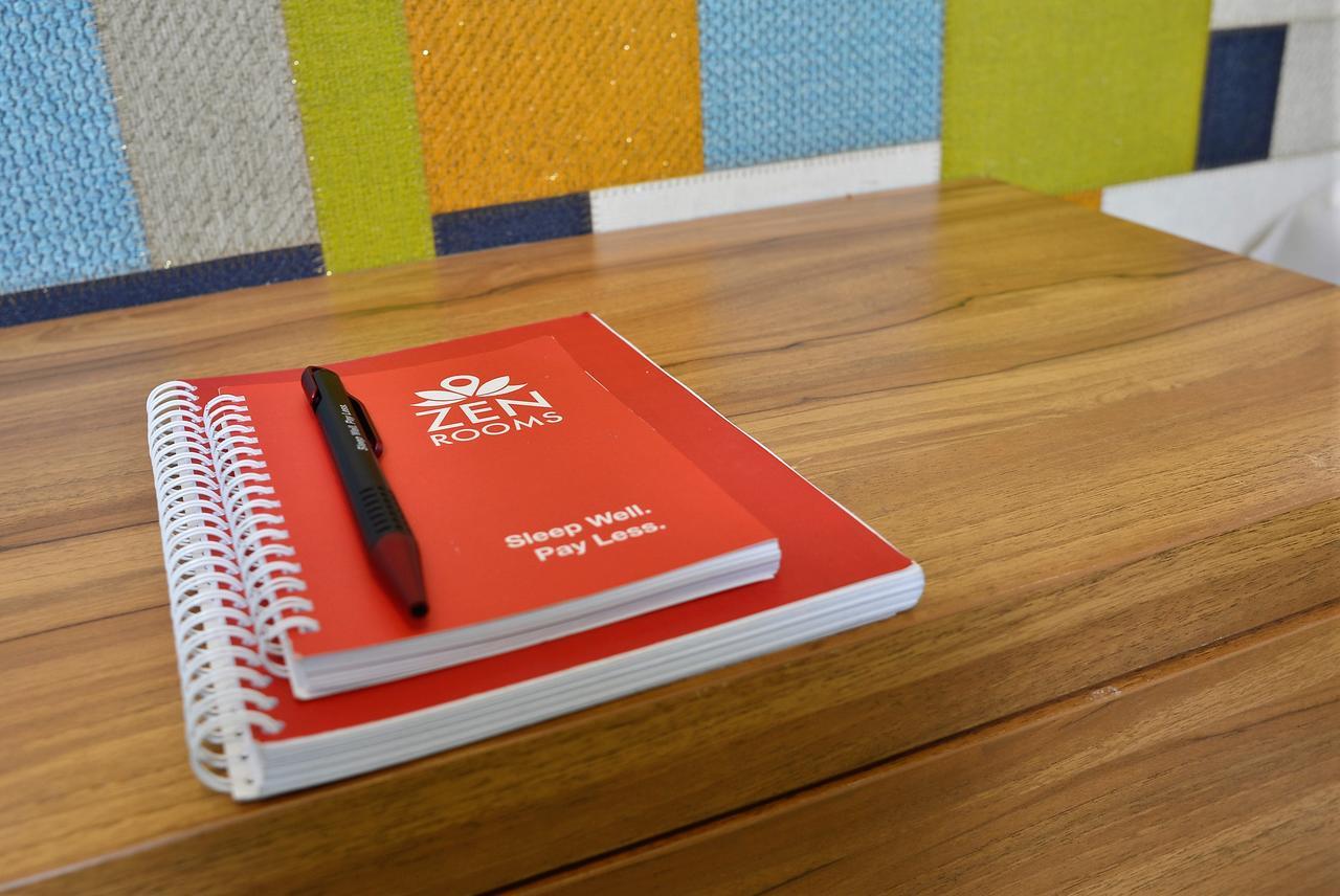 Zen Rooms Kuta Tuban Suites Exterior photo